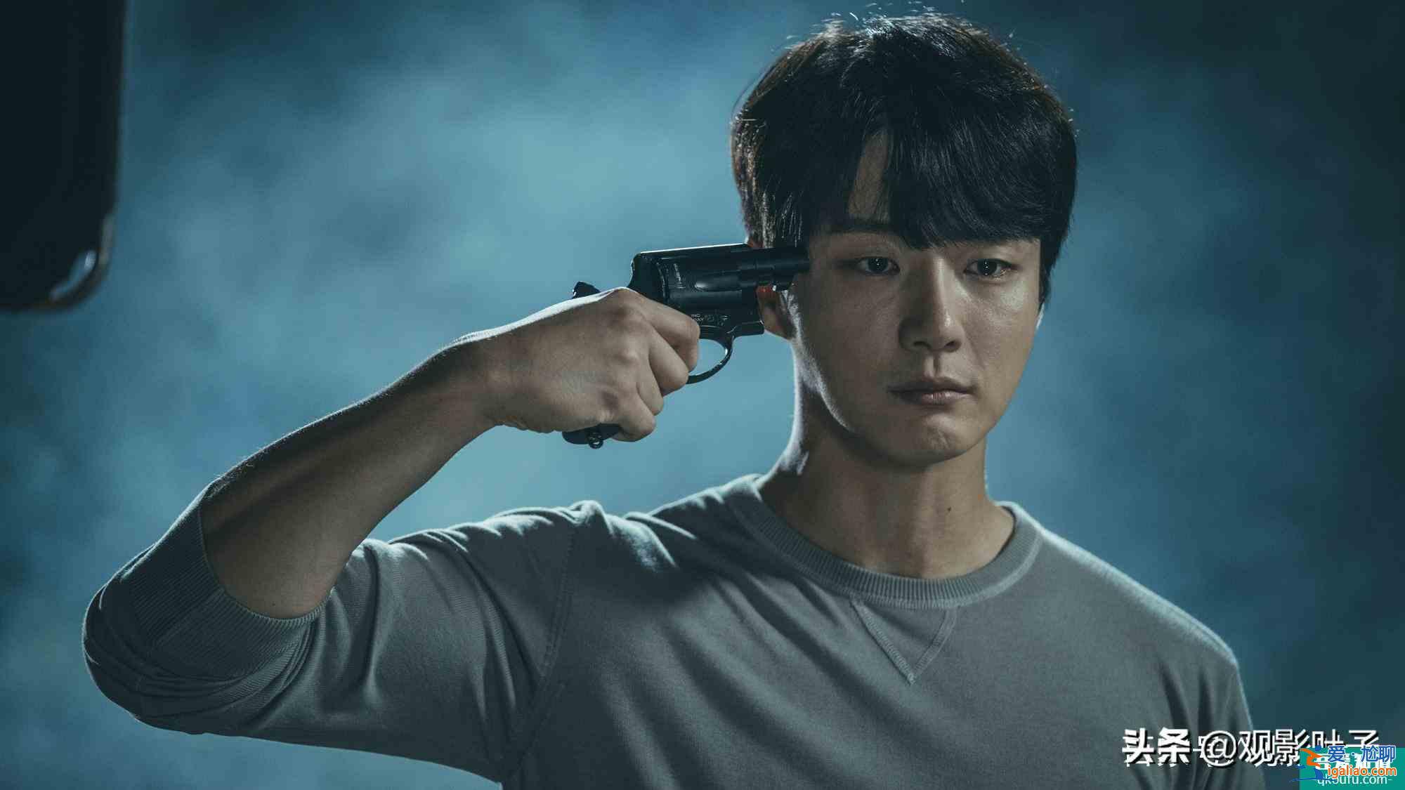 《火車》：3個世界2個人1列火車，生死相依不離不棄的愛情？