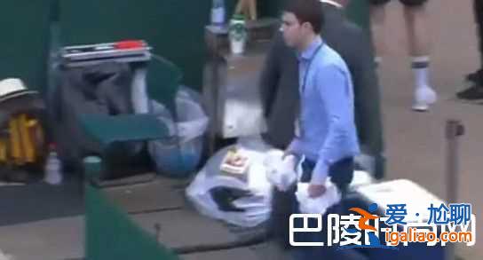 穿黑內褲被判違規 裁判眼尖讓人佩服？