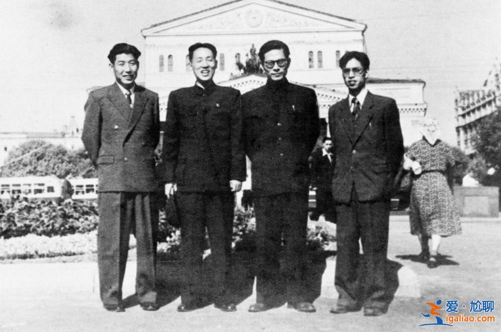 江澤民同志生平照片？