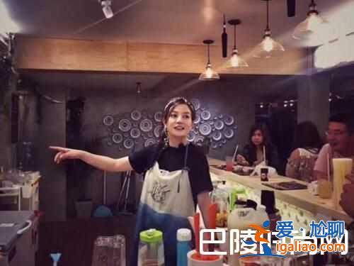 黃曉明趙薇現(xiàn)身泰國(guó)夜市 逛街買食材舊情遭扒？