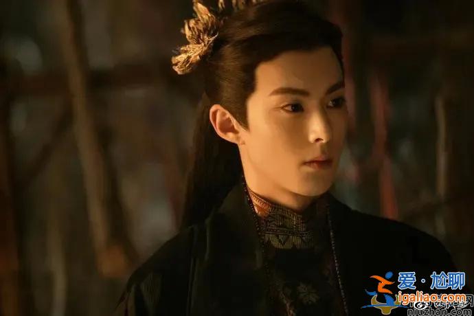 王鶴棣帶女友現身機場是真的嗎?王鶴棣圈外女友個人資料曝光 王鶴棣帶女友現身機場是真的嗎?王鶴棣圈外女友個人資料曝光