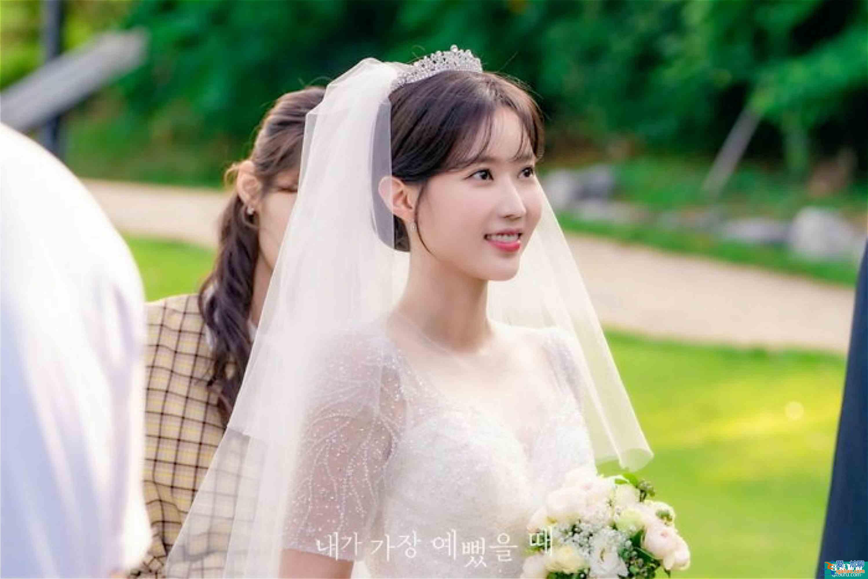 韓劇《我最美的時刻》：林秀香婚紗造型，太美了？