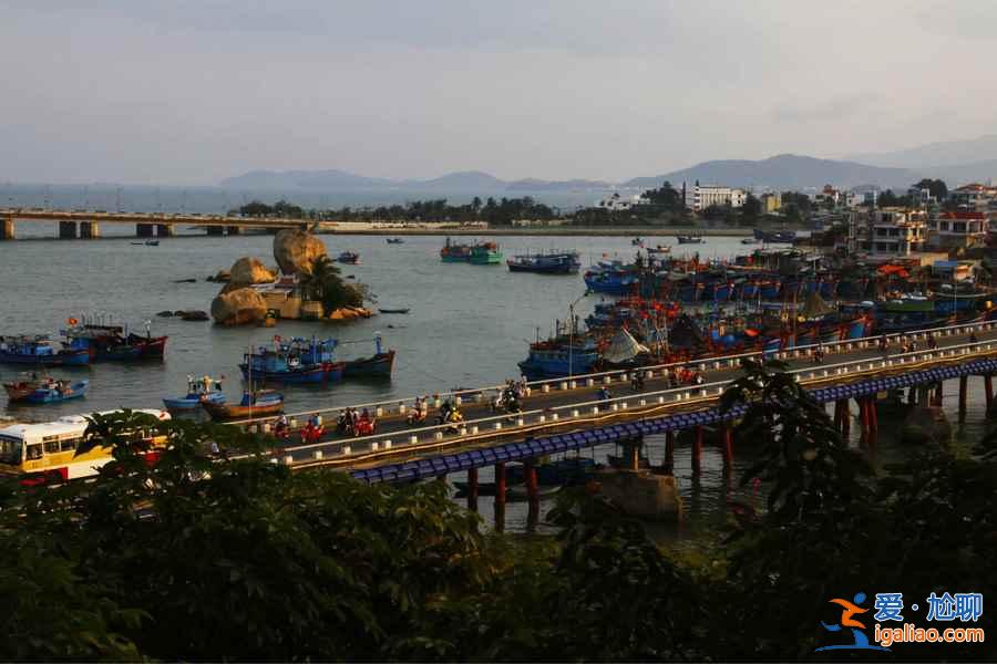 去越南玩帶美元合適還是人民幣,越南旅游的消費水平? 去越南玩帶美元合適還是人民幣,越南旅游的消費水平?