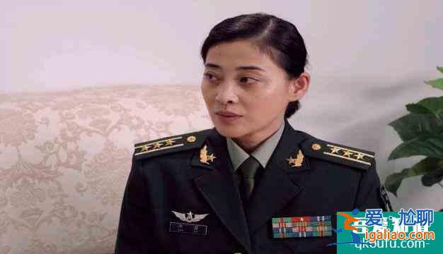 《藍軍出擊》中，山豹旅旅長、政委，誰的權力大？誰的級別高？？