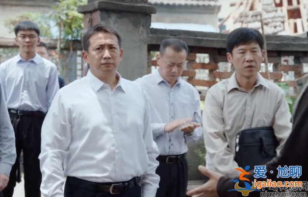 黃磊縣委大院演技惹爭(zhēng)議 評(píng)論兩極分化太嚴(yán)重 網(wǎng)友直言綜藝參加多了