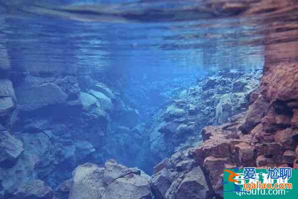 冬天去冰島好玩嗎 冬天去冰島能看到極光嗎？