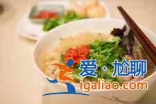 羊肉泡饃的做法？