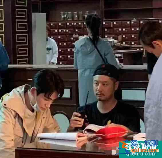 怎么也想不到，劉詩詩朱一龍的新劇《親愛的自己》，導演竟是任重？