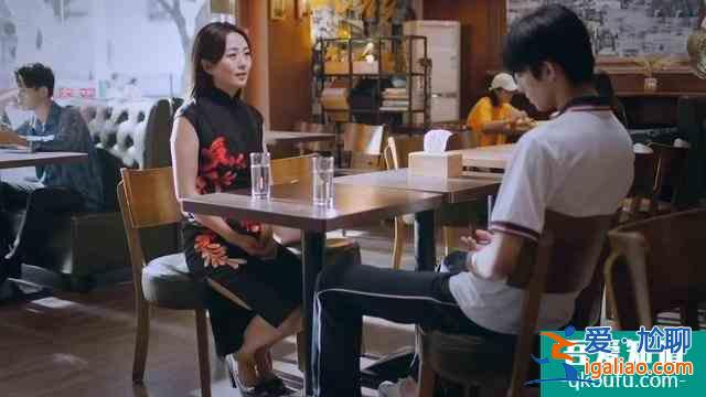 《以家人之名》:別再罵凌霄了,他的懦弱,才是生活真相? 《以家人之名》:別再罵凌霄了,他的懦弱,才是生活真相?