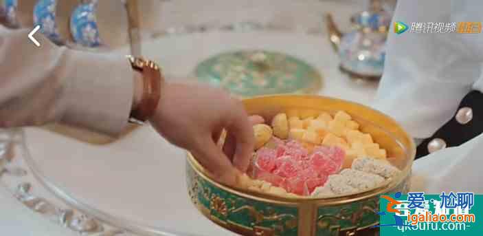 一盤甜點(diǎn)愛上旗袍美探，原來探長(zhǎng)是吃貨？