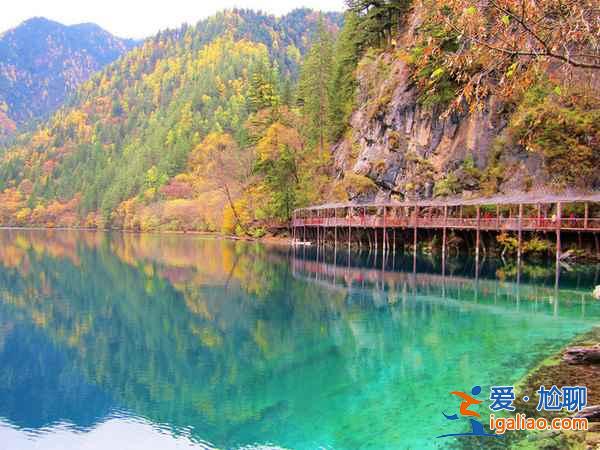 【10月去九寨溝】10月份去九寨溝好玩嗎，九寨溝10月份去好嗎？