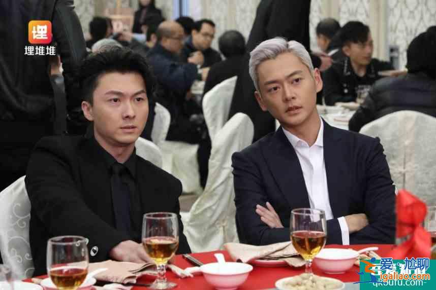 《反黑路人甲》王浩信挑戰喜劇，談與張振朗“吻戲“內幕？