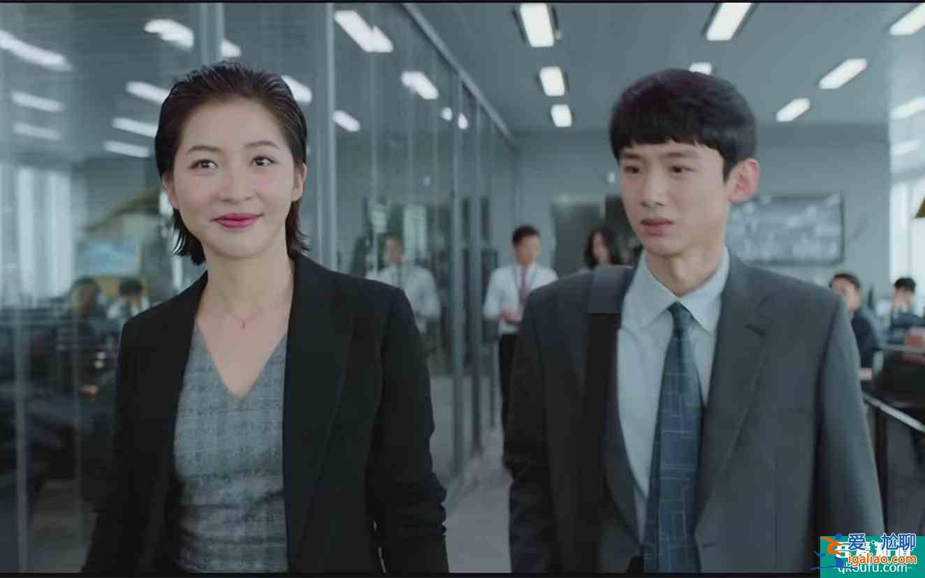 《平凡的榮耀》：小白逆襲，靠努力就夠了嗎？讓孫奕秋告訴你？