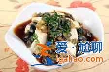 松花蛋豆腐？