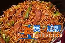 豆角燜面的做法？