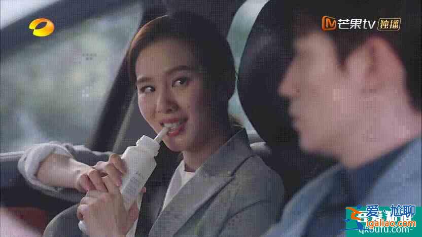 《親愛的自己》開播:劉詩詩朱一龍吻戲高甜,劇情和造型遭吐槽? 《親愛的自己》開播:劉詩詩朱一龍吻戲高甜,劇情和造型遭吐槽?