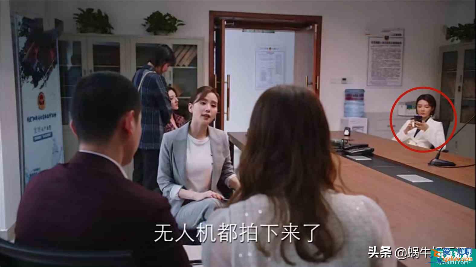 《親愛的自己》開播:劉詩詩朱一龍吻戲高甜,劇情和造型遭吐槽? 《親愛的自己》開播:劉詩詩朱一龍吻戲高甜,劇情和造型遭吐槽?