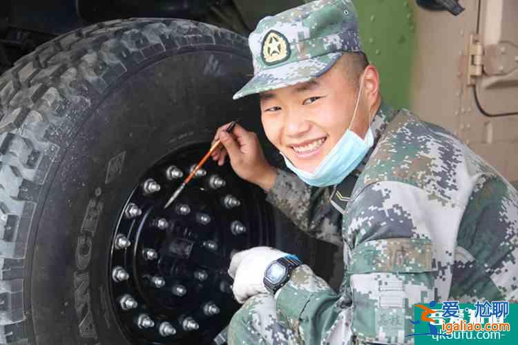 老兵們，一路走好！《藍軍出擊》展現“磨刀石”部隊風采？