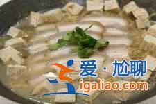 酸菜燉粉條的做法？