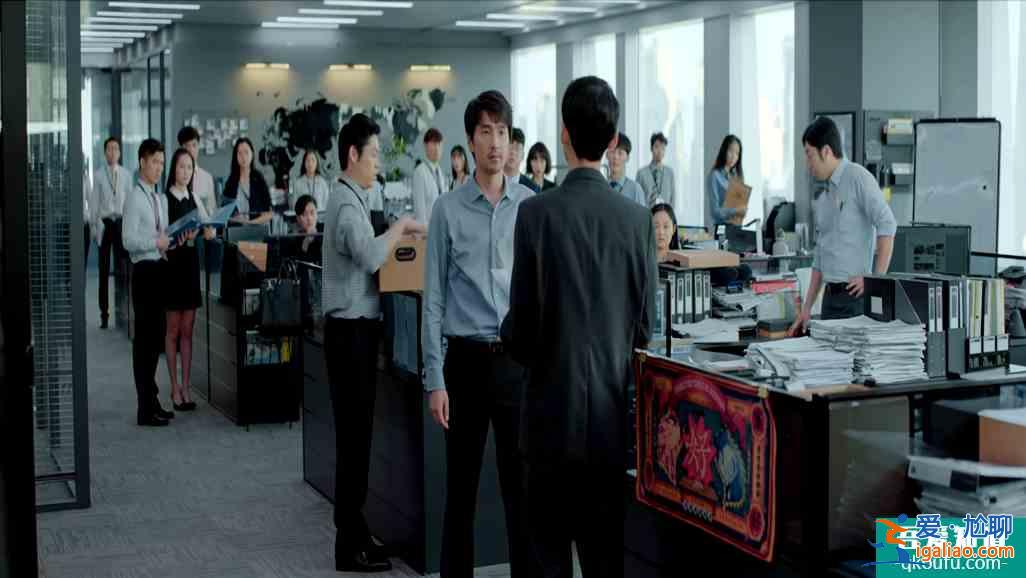 《平凡的榮耀》：題材懸浮、收視率暴跌，白敬亭演技有亮點？
