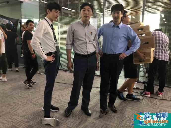 《平凡的榮耀》白敬亭好乖，趙又廷好暖，林經理：我臉好疼？