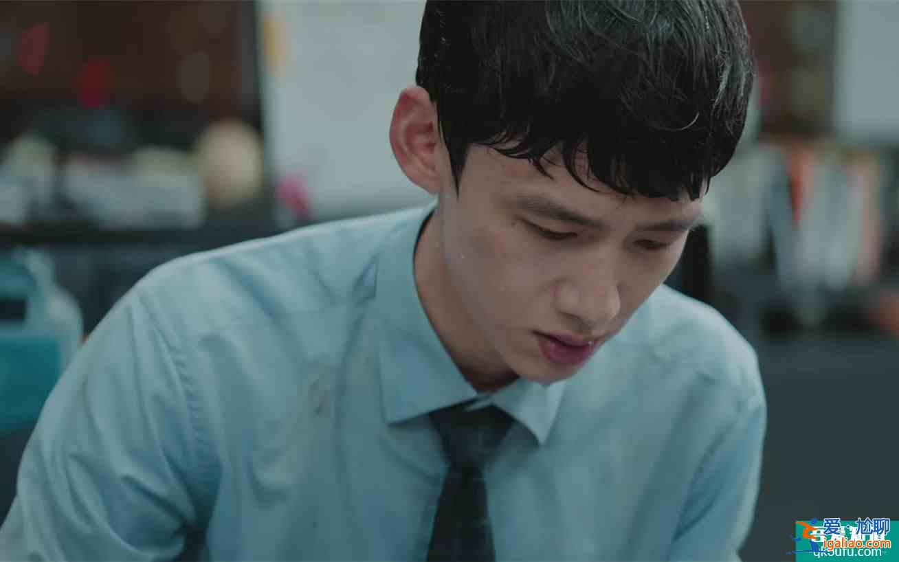 《平凡的榮耀》:菜鳥孫弈秋的職場之路,真實的讓人心疼? 《平凡的榮耀》:菜鳥孫弈秋的職場之路,真實的讓人心疼?