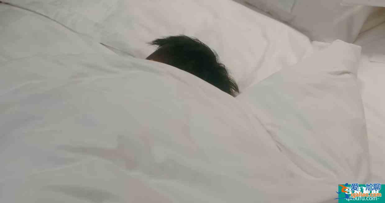 他其實沒有那么愛你:于天分手獨自買醉?孫藝荷仗義陪伴? 他其實沒有那么愛你:于天分手獨自買醉?孫藝荷仗義陪伴?