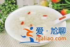 銀耳雪梨粥的做法？