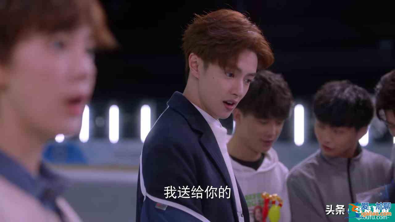 《穿盔甲的少女》反套路甜寵劇，男主是憋屈小媳婦，愛(ài)撒嬌愛(ài)假笑？
