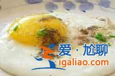 香油煎雞蛋？