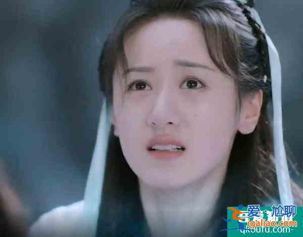 《琉璃》璇璣為何前面那么保護琉璃盞，后面卻為了司鳳去打破？？