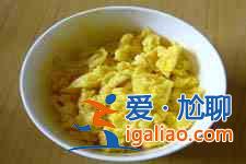 香油炒雞蛋？