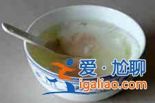 水煮荷包蛋的做法？