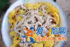 平菇炒蛋的做法？