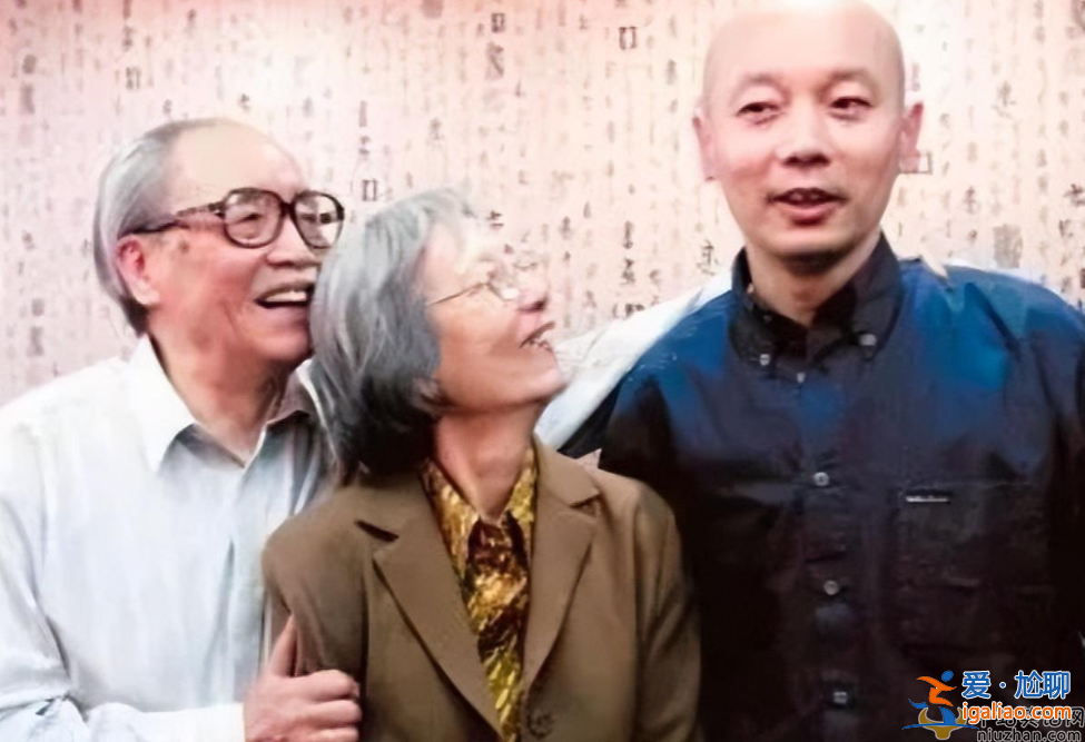 葛優母親施文心去世，享壽94歲，去世原因引猜疑