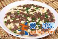 鴨血豆腐？