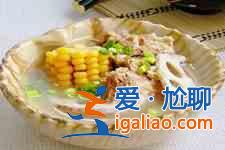 玉米排骨湯？