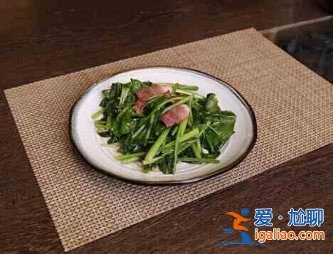 青菜炒肉絲? 青菜炒肉絲?