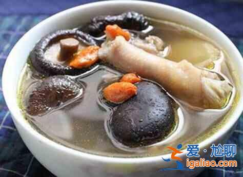 香菇母雞湯？