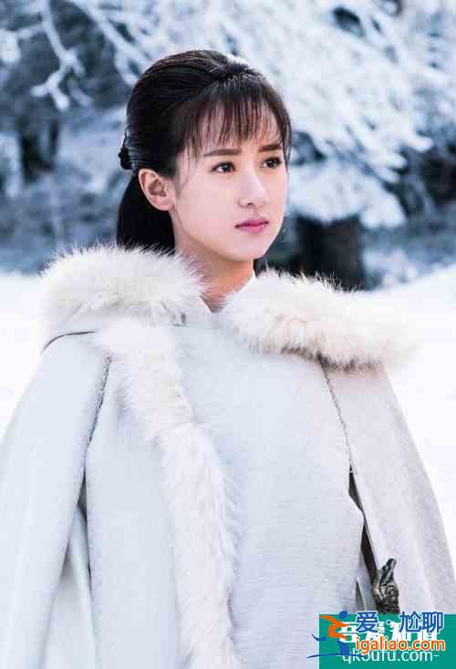 還未火就開撕，《琉璃》女主被指內(nèi)涵男主加戲，雙方后援會親下場？