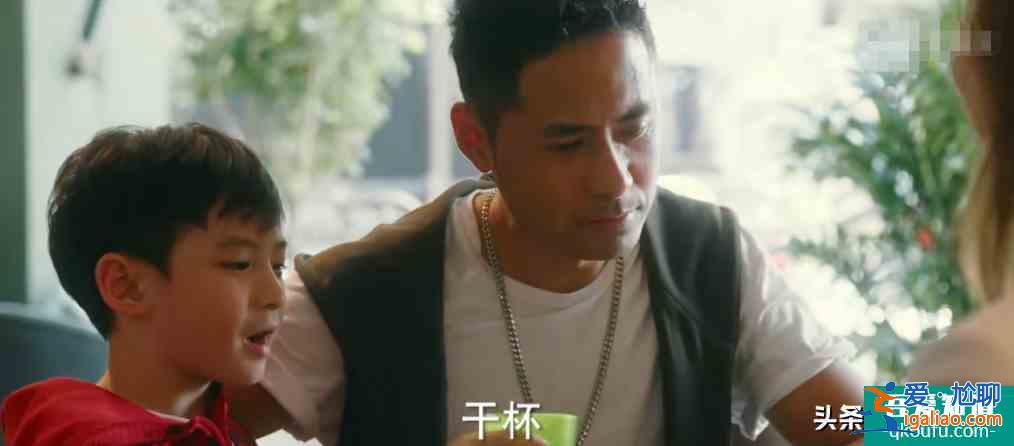 《他其實沒有那么愛你》，四位女生情路坎坷，八位男士各個奇葩？