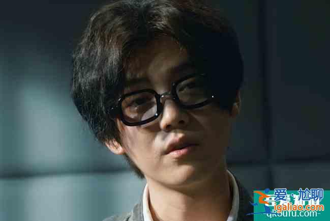 張萌自曝追《在劫難逃》，看完就給鹿晗打電話，原因令大家笑翻？