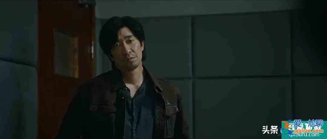 連看刷4集！五百導演出手，鹿晗演技爆發，《在劫難逃》口碑穩了？