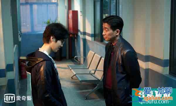 《在劫難逃》鹿晗白天醫生→夜晚殺人魔 極端個性轉換自如？