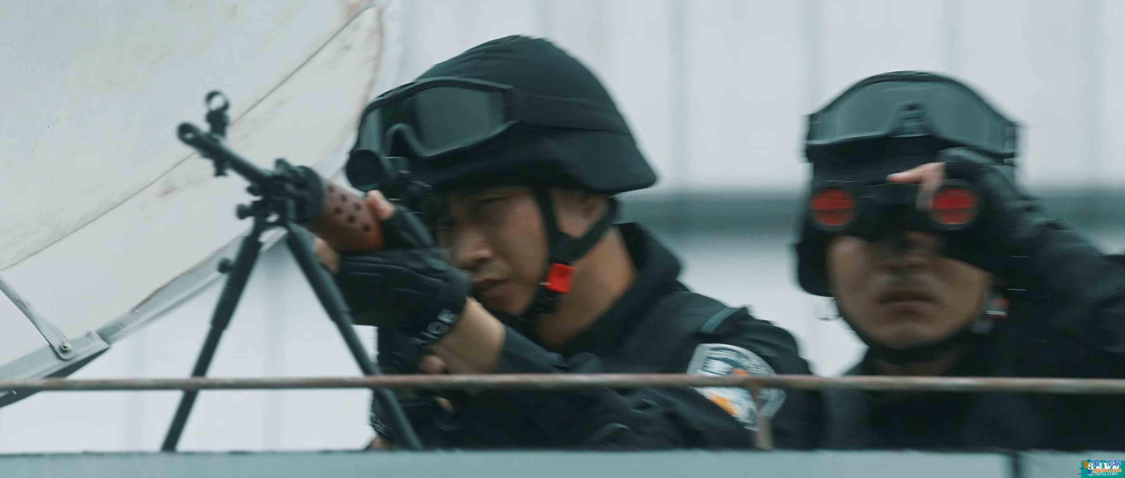 「在劫難逃」懸疑跨界玩科幻，硬漢混搭小鮮肉，鹿晗這次演技幾分？