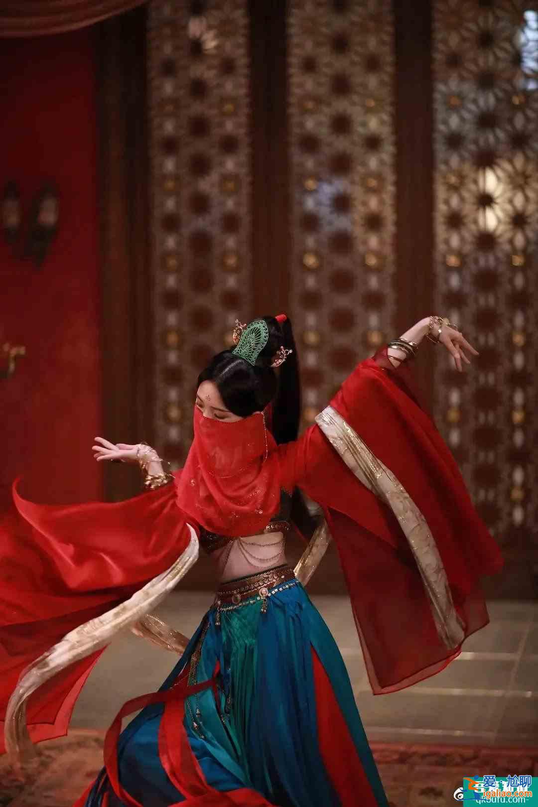岳綺羅是陳瑤巔峰？《少女大人》中紅衣扮相，美出新高度！？