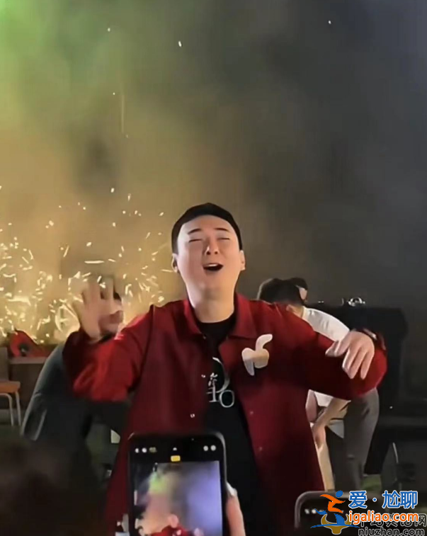 王思聰20歲女友官宣!我可愛的八歲寶寶 網(wǎng)友在線羨慕