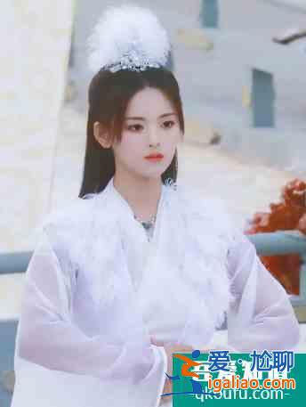 楊超越的《且聽(tīng)鳳鳴》:說(shuō)說(shuō)村里人的希望? 楊超越的《且聽(tīng)鳳鳴》:說(shuō)說(shuō)村里人的希望?