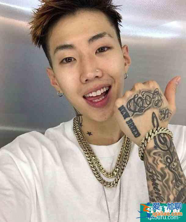 樸宰范中文rap 網友直呼：還是唱韓語或者英文吧？