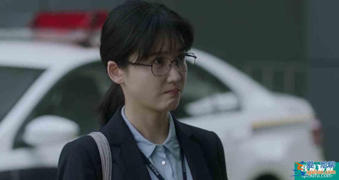 《摩天大樓》鐘美寶：性別偏見，始終是女性身上去不掉的“枷鎖”？